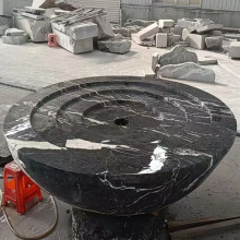 至大而有形庭院青石大门海